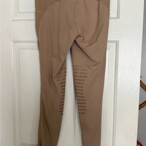 Tuff Rider Riding Breeches - Picture 2 of 3